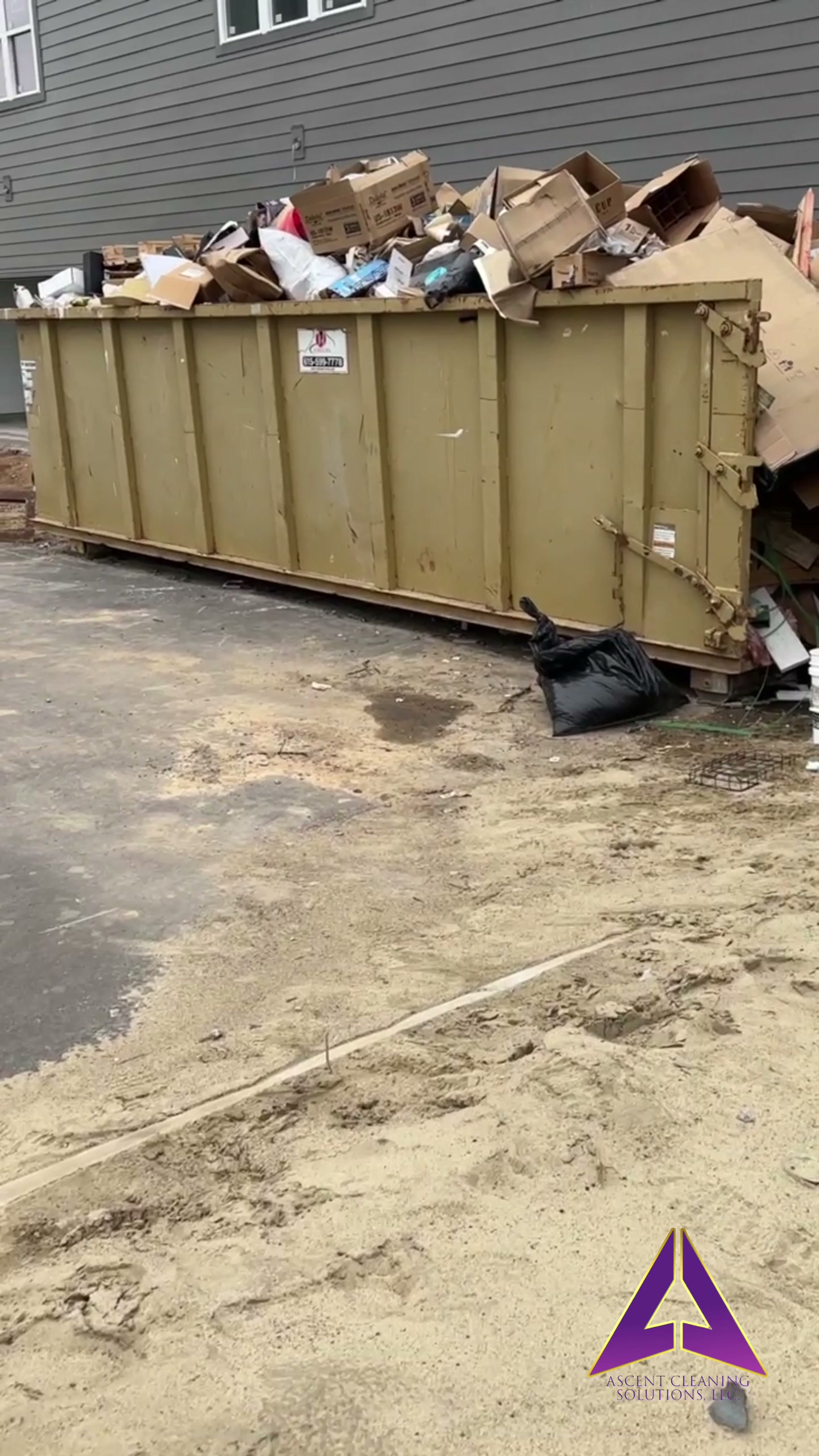 Post-construction debris removal at a Memphis commercial build by Aquamen Cleaning